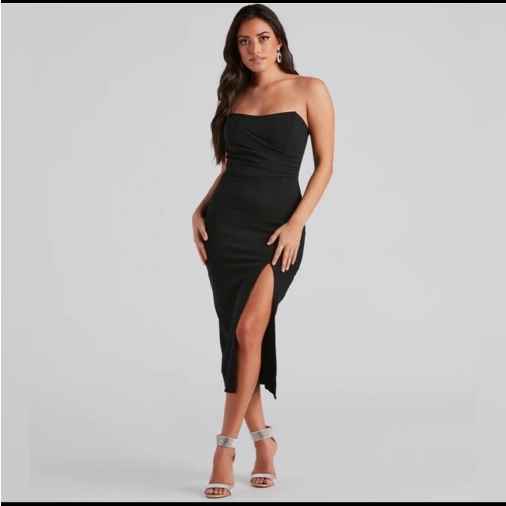 Windsor Black Strapless Midi Dress- Small